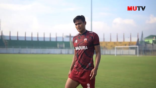 Esteban Vizcarra & Co prepare for Persebaya